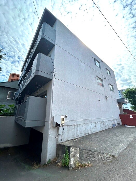 物件外観写真2　(外観写真)