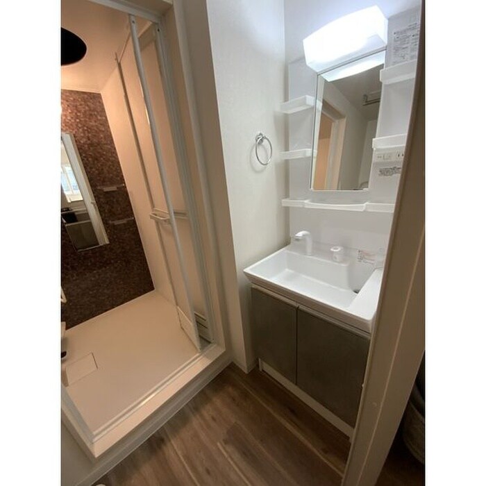 物件内観写真11　(洗面)