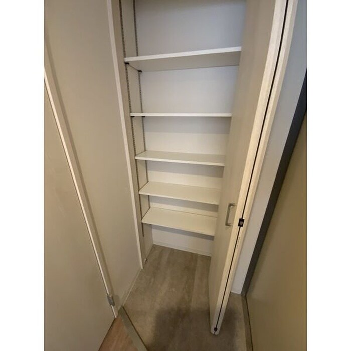 物件内観写真15　(靴箱)