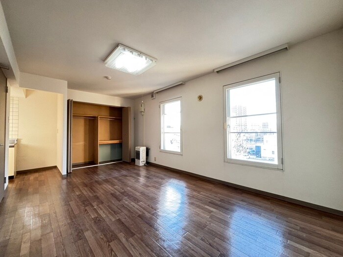 物件内観写真10　(居室)