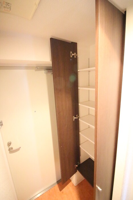 物件内観写真14　(靴箱)