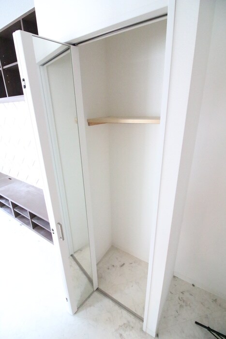 物件内観写真18　(収納)