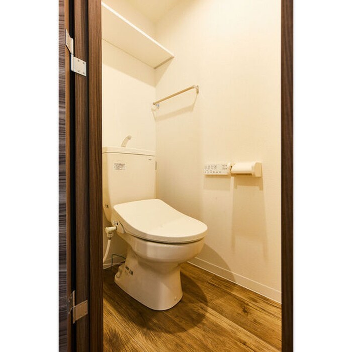 物件内観写真8　(トイレ)