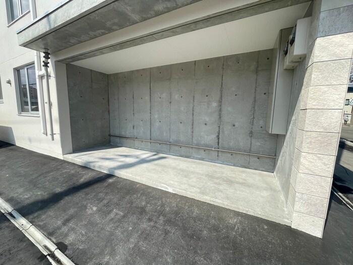 物件外観写真6　(駐輪場)