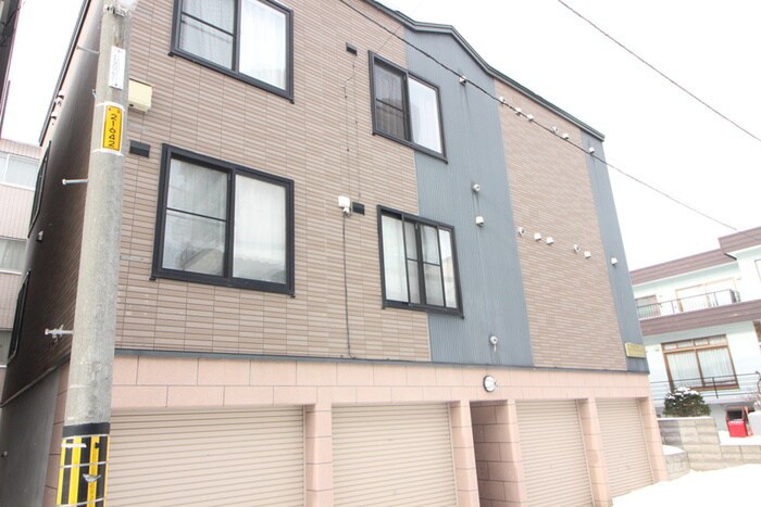 物件外観写真2　(外観写真)