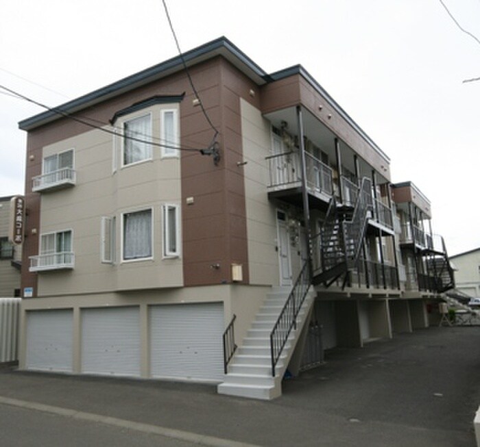 物件外観写真1　(外観写真)