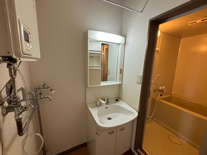 物件内観写真10　(洗面)