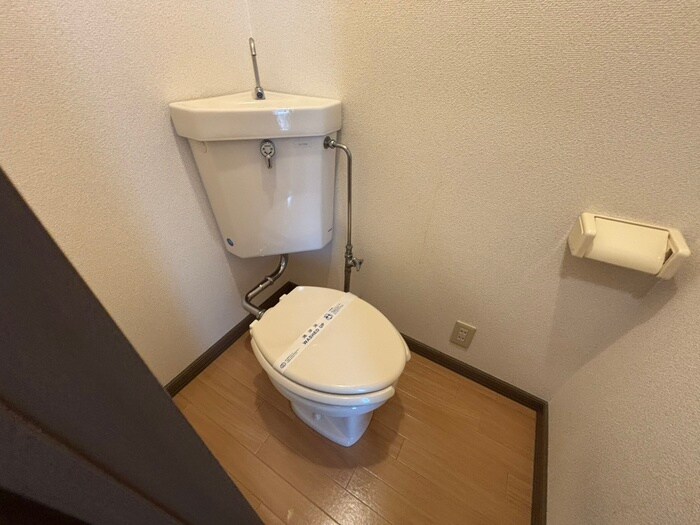 物件内観写真14　(トイレ)