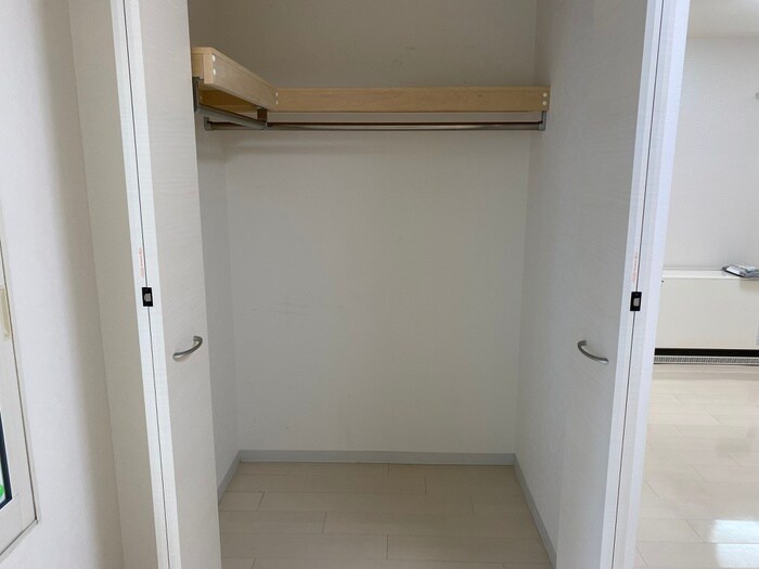 物件内観写真16　(収納)