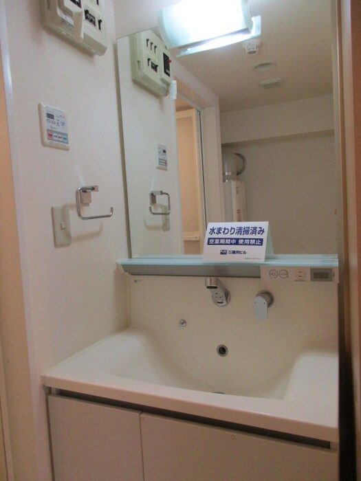 物件内観写真9　(洗面)