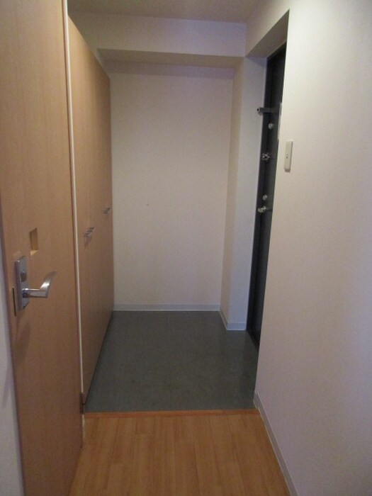 物件内観写真22　(玄関)