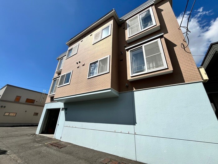 物件外観写真3　(外観写真)