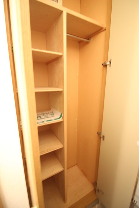 物件内観写真15　(靴箱)