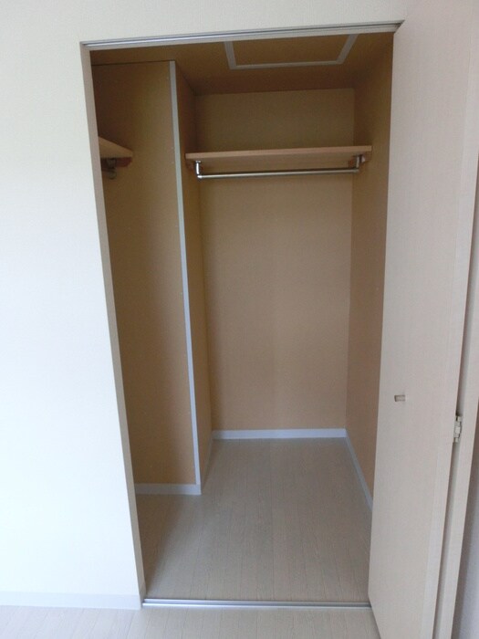 物件内観写真10　(収納)
