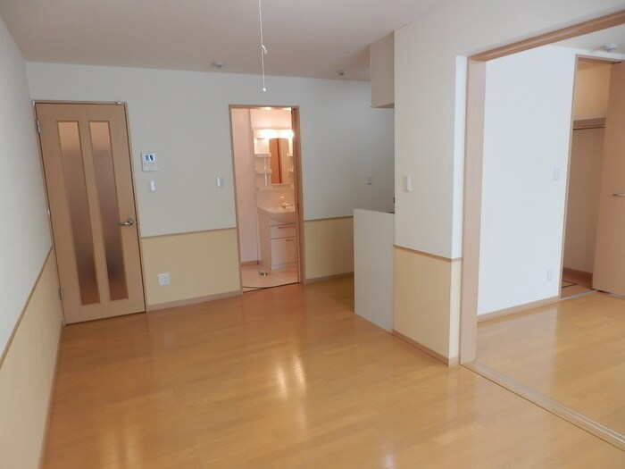 物件内観写真5　(居室)