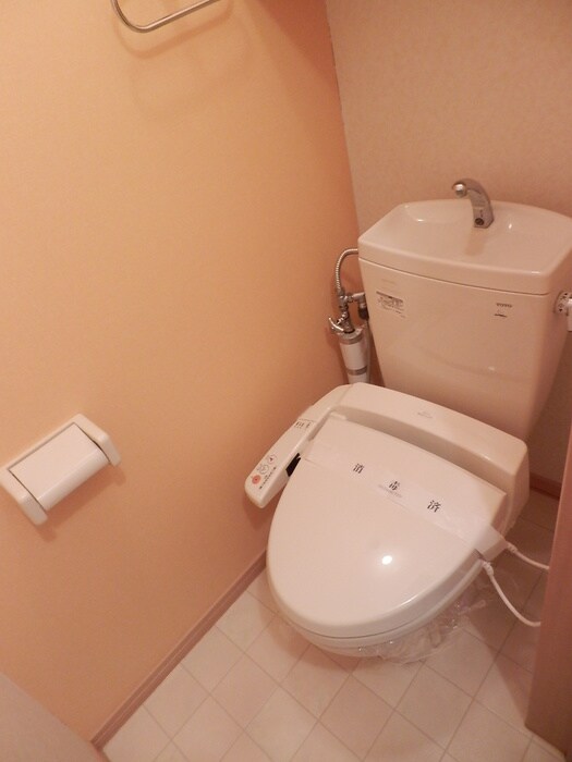 物件内観写真11　(トイレ)