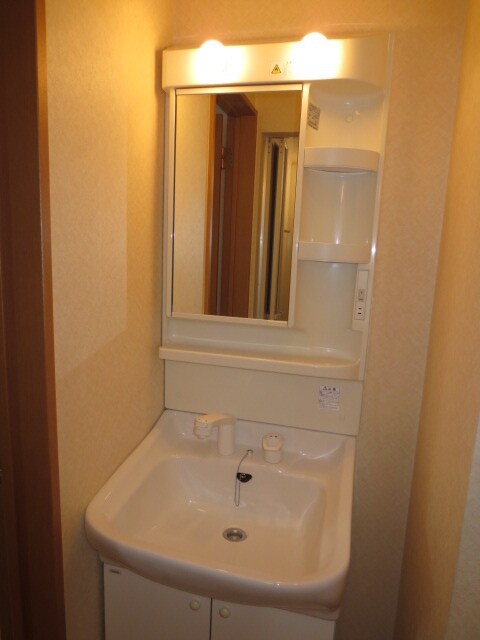 物件内観写真9　(洗面)