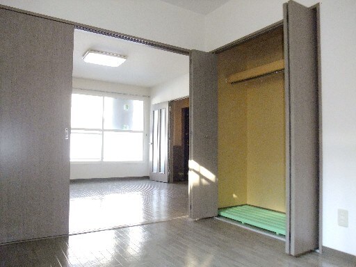 物件内観写真6　(居室)