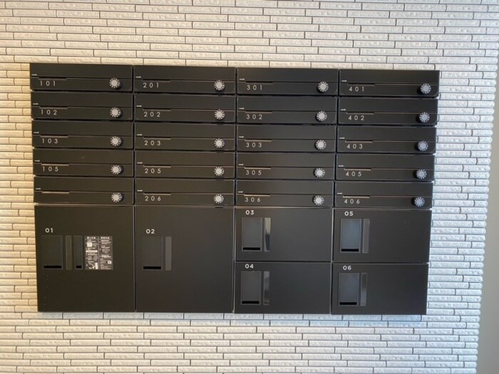 物件外観写真4　(建物設備)