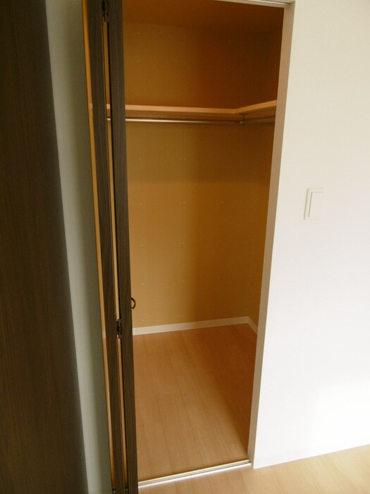 物件内観写真10　(収納)