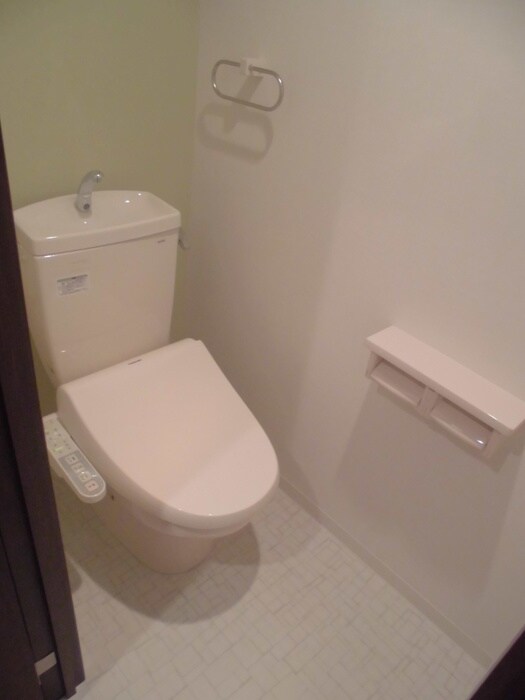 物件内観写真15　(トイレ)