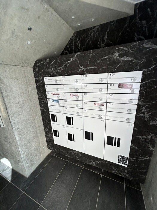 物件外観写真4　(建物設備)