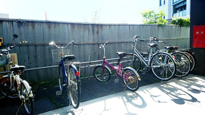 物件外観写真5　(駐輪場)