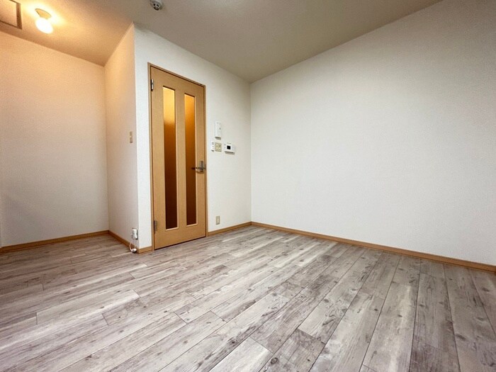 物件内観写真3　(居室)