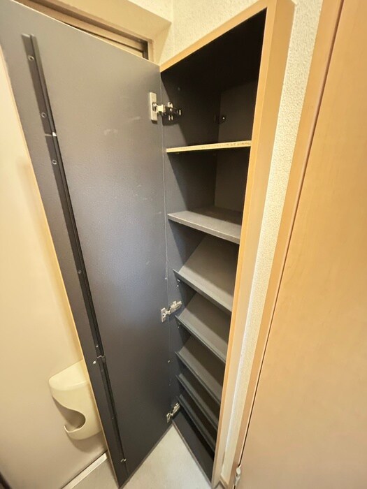 物件内観写真12　(靴箱)