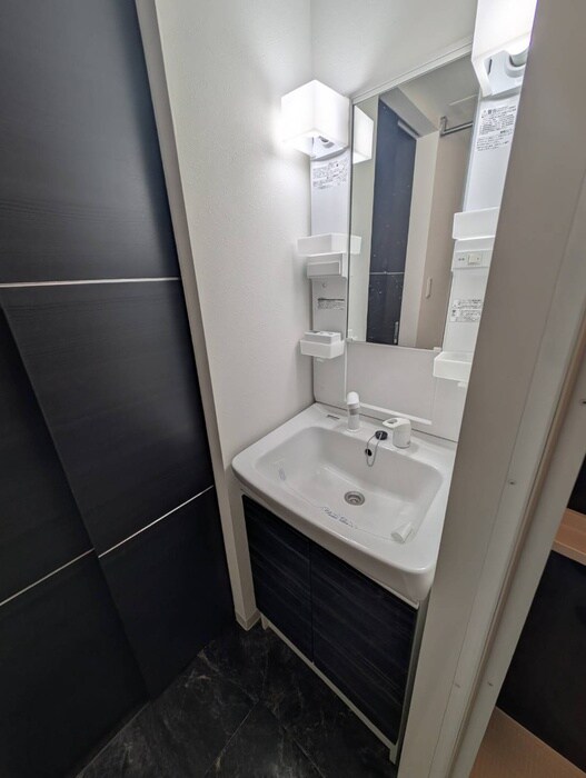 物件内観写真12　(洗面)