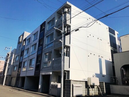 エリーズ平岸外観写真