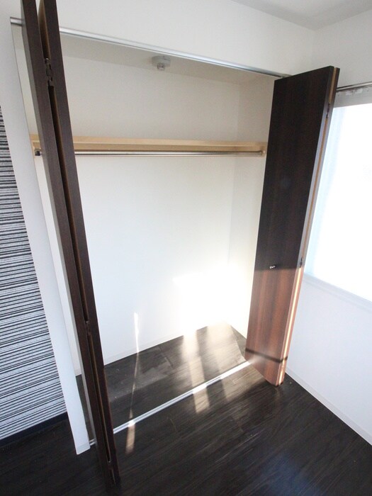 物件内観写真15　(収納)