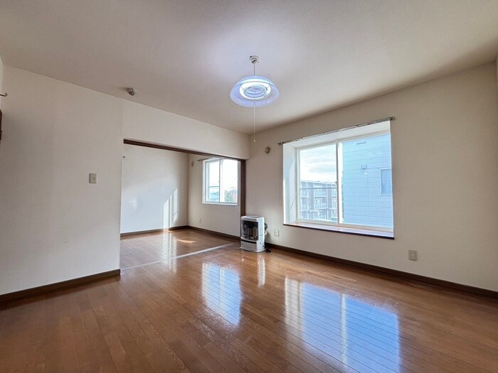 物件内観写真6　(居室)