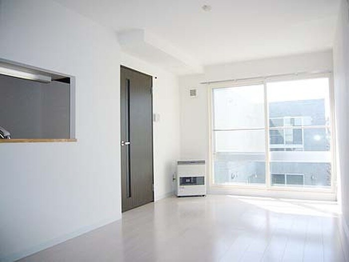 物件内観写真5　(居室)