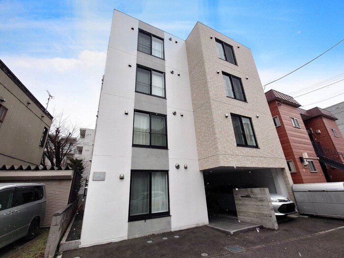 物件外観写真1　(外観写真)