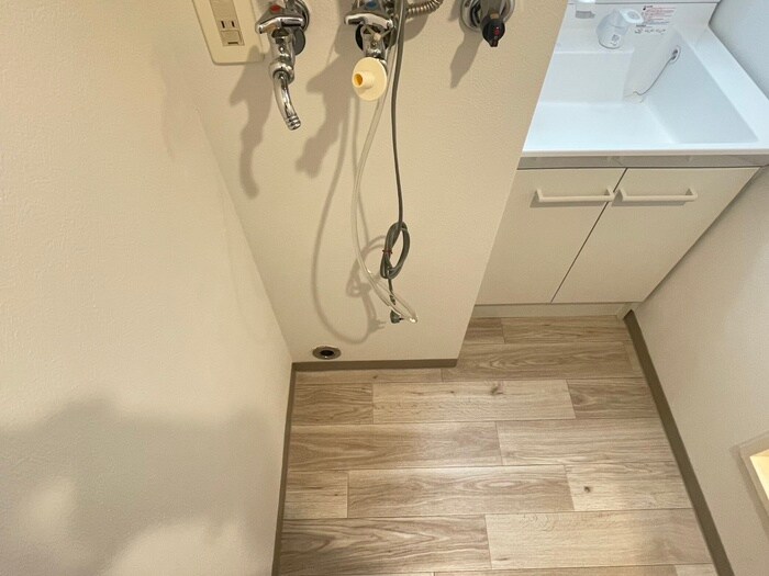 物件内観写真13　(洗濯機置場)