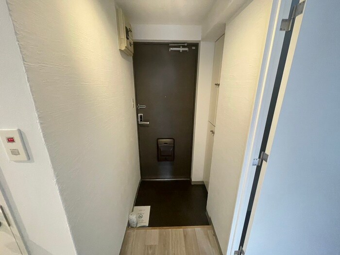 物件内観写真17　(玄関)