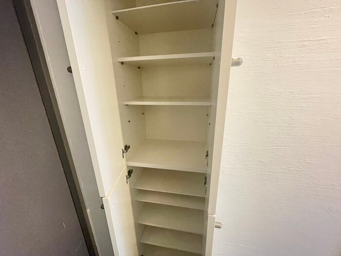 物件内観写真18　(靴箱)