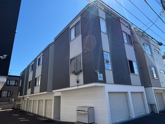 物件外観写真2　(外観写真)