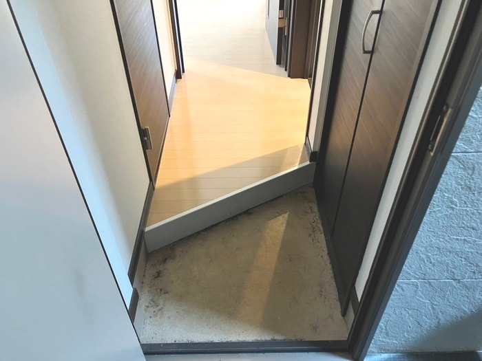 物件内観写真22　(玄関)