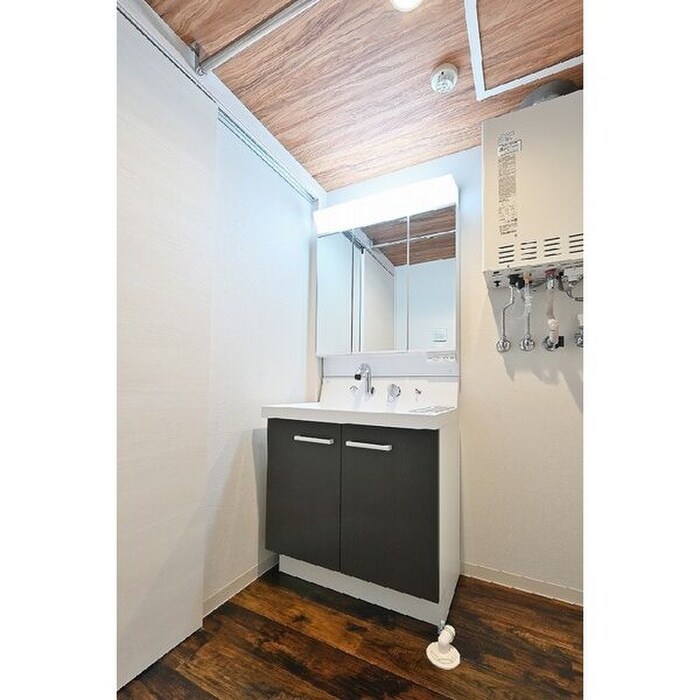 物件内観写真13　(洗面)