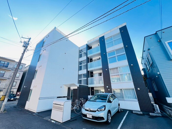 物件外観写真1　(外観写真)