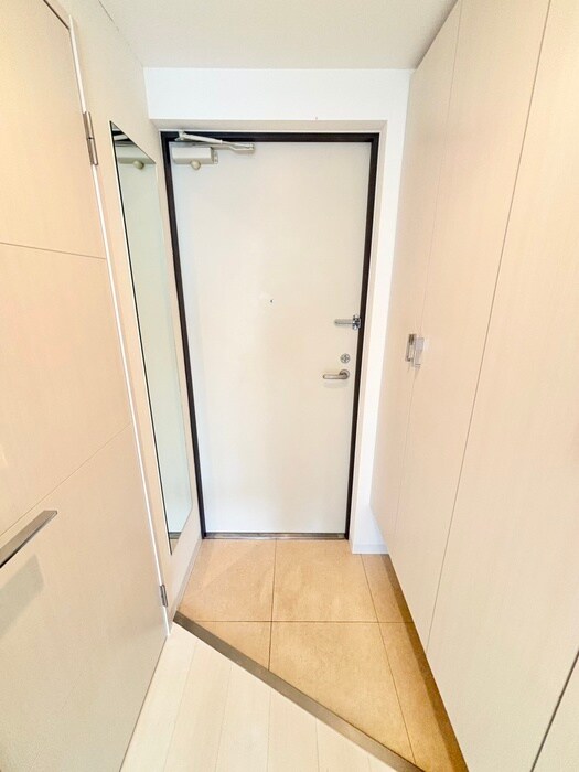 物件内観写真19　(玄関)