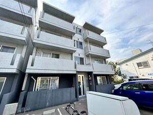 エトワ－ル山の手通り外観写真