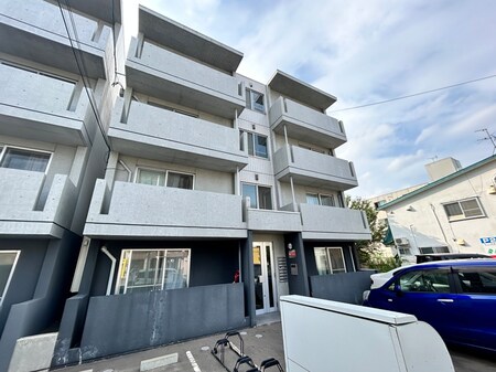 エトワ－ル山の手通り外観写真