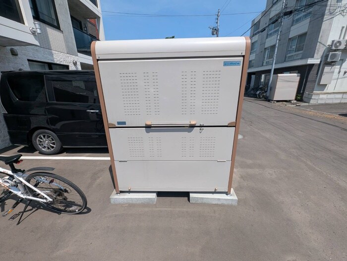 物件外観写真4　(建物設備)