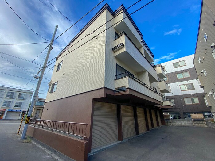 物件外観写真2　(外観写真)