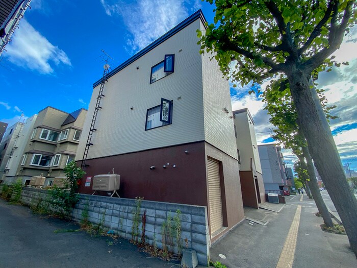 物件外観写真3　(外観写真)