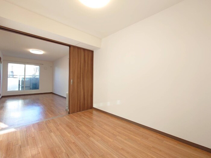 物件内観写真11　(居室)