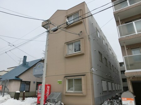 ＢＥＬＬ北３７条外観写真